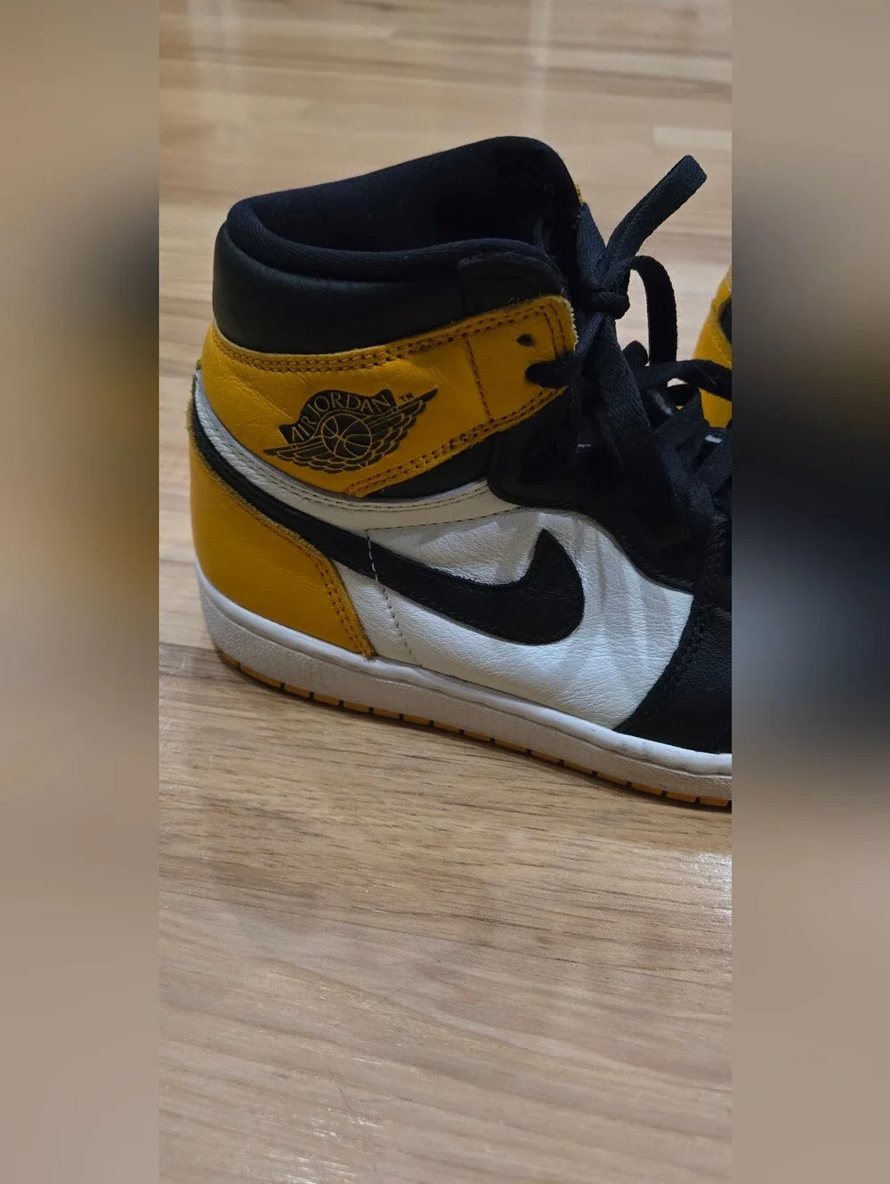 Air Jordan 1 Retro High Top Sneakers Yellow, Black & White Size 7